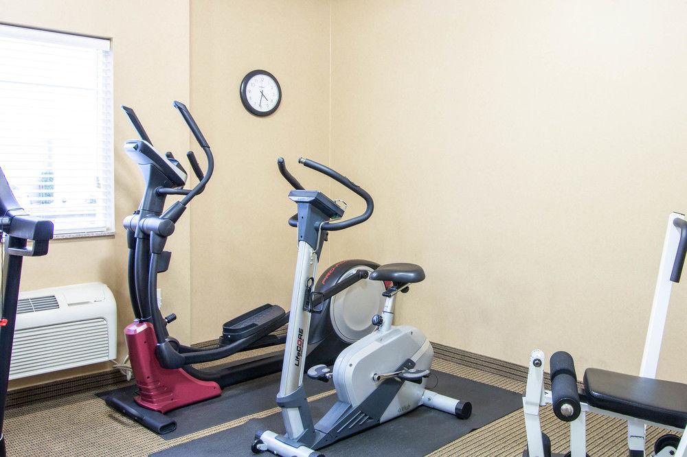 Comfort Inn & Suites Airport Convention Center North Charleston Bagian luar foto