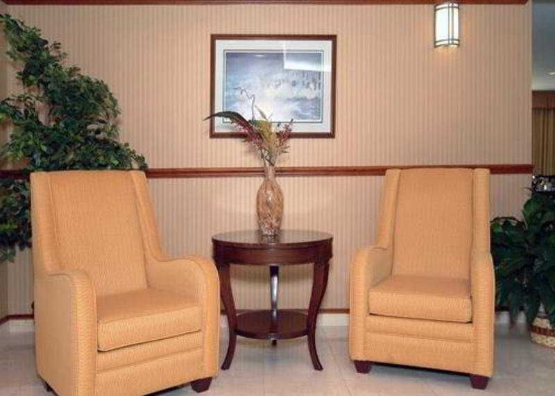 Comfort Inn & Suites Airport Convention Center North Charleston Bagian luar foto