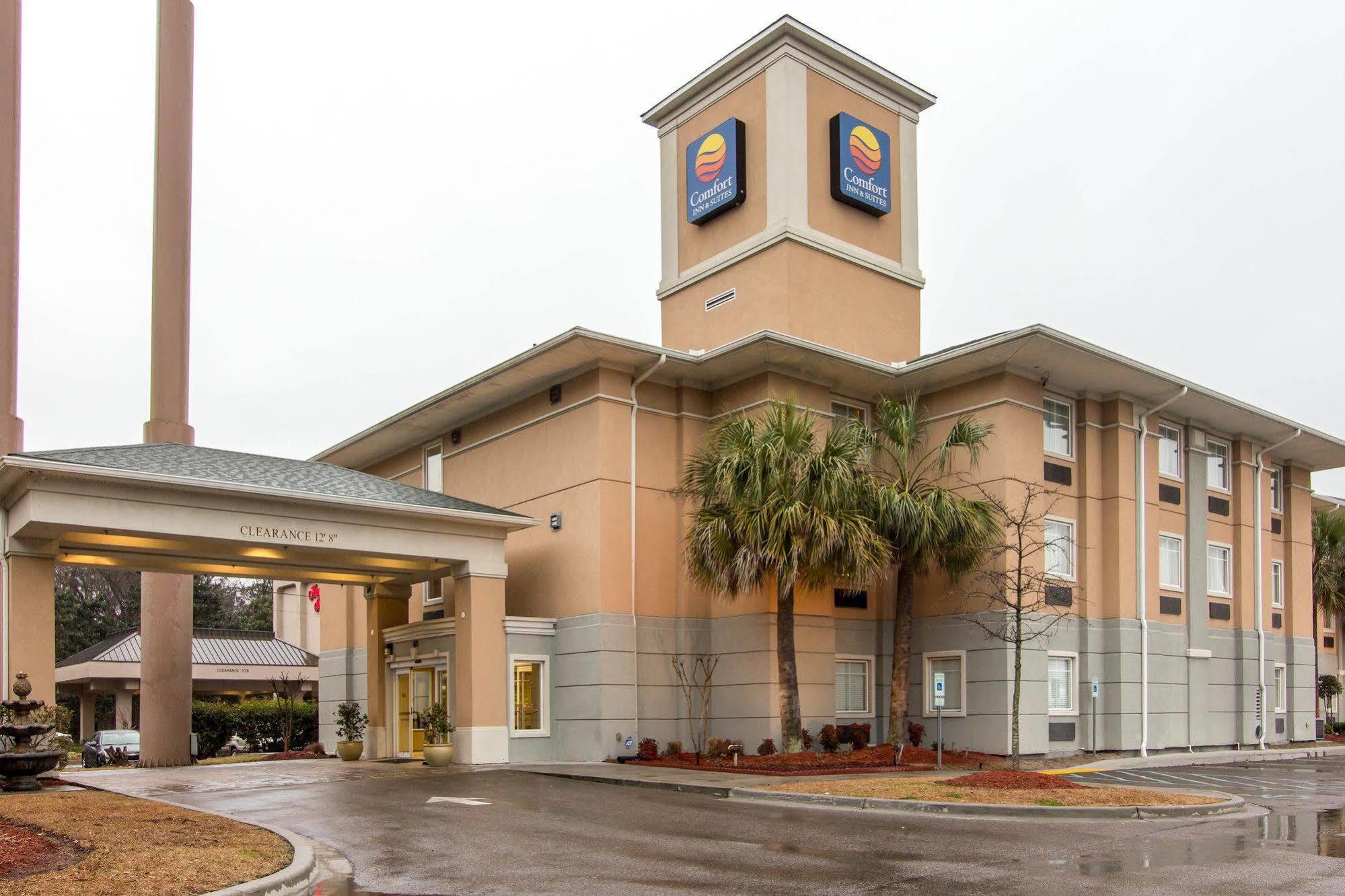 Comfort Inn & Suites Airport Convention Center North Charleston Bagian luar foto